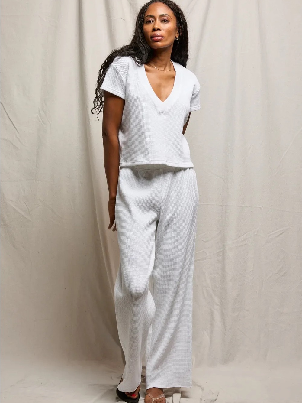 Cropped V-Neck Knit Top in White